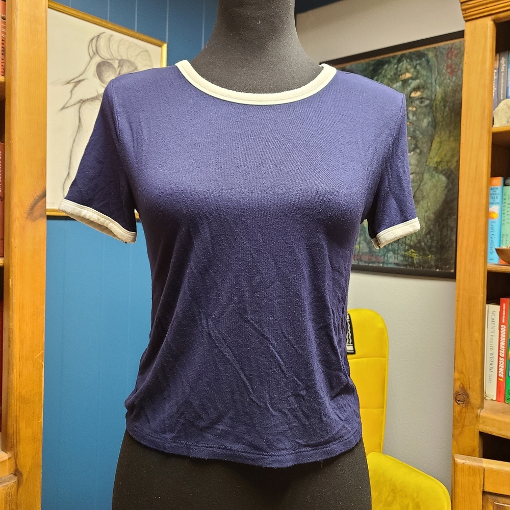 Forever 21 Baby Tee Size M